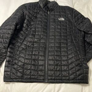 XL black north face quilted puffer